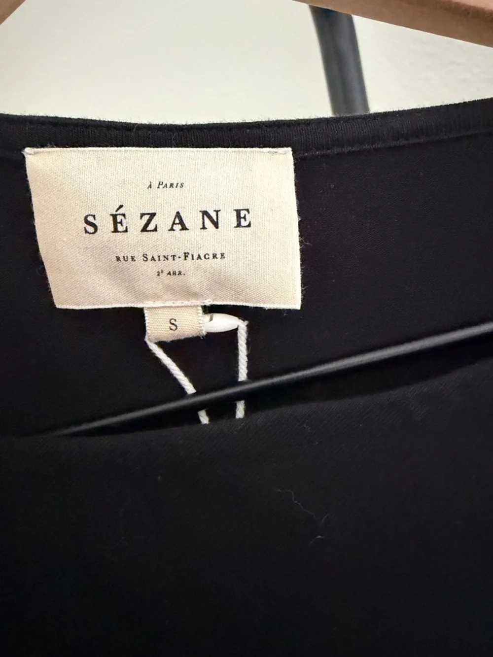 Sezane Black robe Pippa courte Short-Sleeve Tie-Waist Mini Dress - Picture 4 of 9